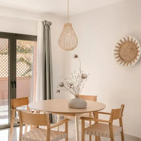 Villa Nirvana - Unalome *