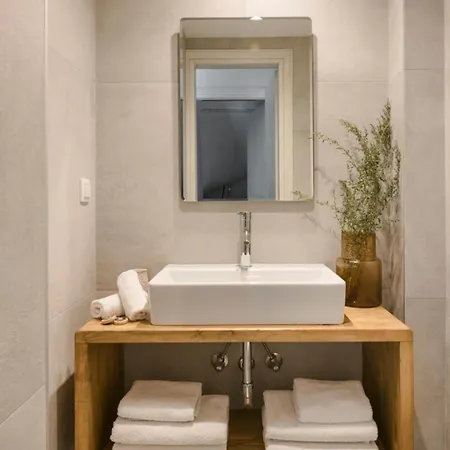 וילה Nirvana - Unalome Antipata (Erisos)